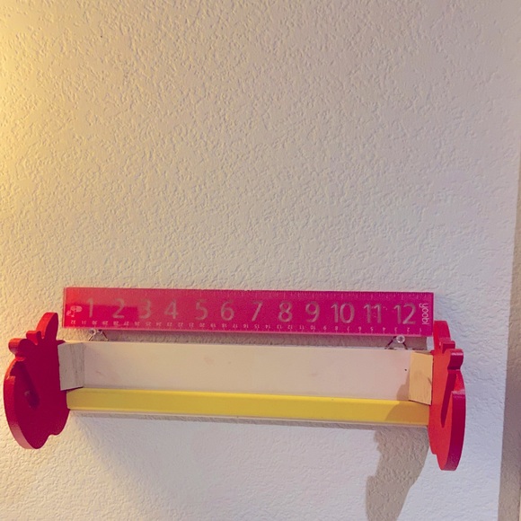 Apple 🍎 Paper Roller Ribbon Holder for DIY Arts & Crafts - Picture 6 of 15